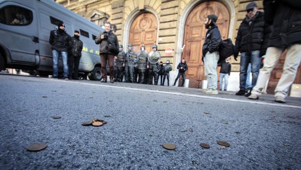 Il blitz dei giovani precari al Ministero dell’Economia