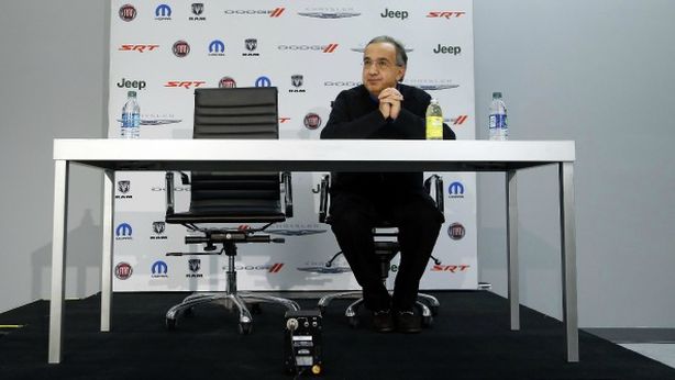 FCA, il nuovo logo Fiat-Chrysler, non piace a nessuno