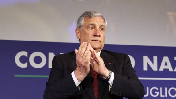 I dirigenti guadagnano +577% degli operai. Intanto continua la discussione sul salario minimo