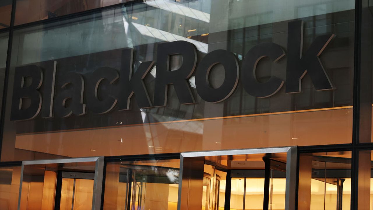 BlackRock supera i 13.000 miliardi in asset: nuovo record per il colosso della gestione