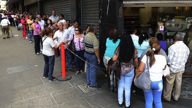 Venezuela: inflazione al 57%. Mancano caffè, farina, burro