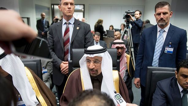 Opec: accordo sui tagli, resa dei conti con gli Usa