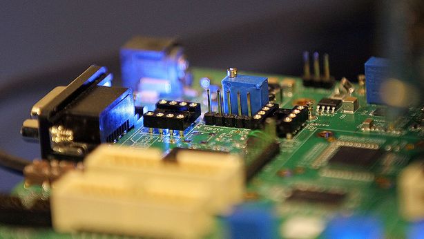 Crisi semiconduttori: analisti prevedono effetti fino al 2023