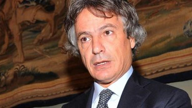 Mps: bancomat della sinistra. Il patto con Santander e JP Morgan