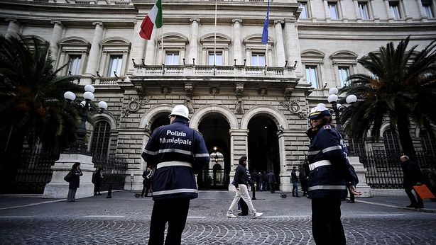 Def, alert Bankitalia su debito. Ma problema banche “sovrastimato”