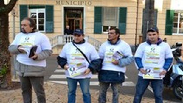 Tasse troppo alte. Imprenditore paga i propri dipendenti per scioperare