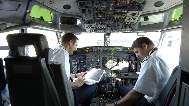 Un pilota aereo su tre si è addormentato almeno una volta in volo