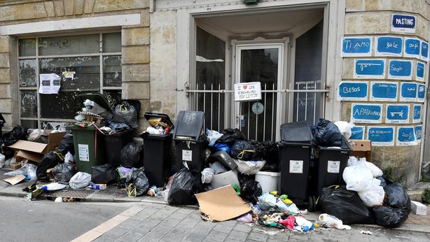 Rifiuti costano a imprese e famiglie 8,8 miliardi l’anno