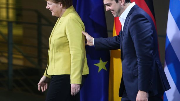 Grecia vicina a patto con il diavolo, Tsipras capitola