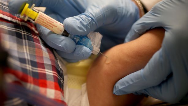 Rai da regime: bufera sui vaccini, il programma Virus viene cancellato