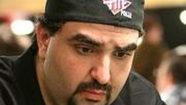 Schema Ponzi da $430 milioni nel poker online: Ceo finisce in manette