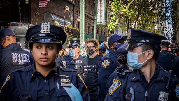 Vaccino obbligatorio per tutti i dipendenti pubblici di New York