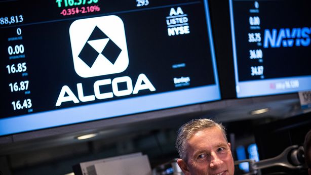 Wall Street rialza la testa nel finale, Nasdaq guida il recupero