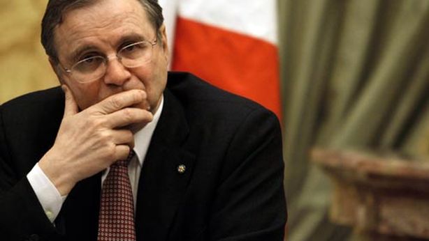 Bankitalia farà “il sacrificio” di ridurre stipendi suoi manager?
