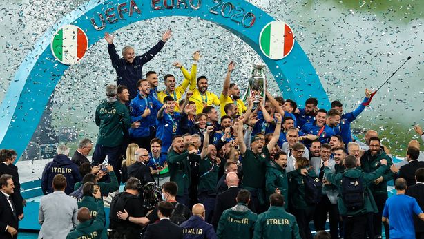 “Italia del calcio è razzista”. Dopo l’Economist, il New York Times. Una storia ridicola