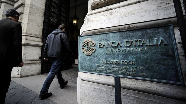 Italia sfida Ue con piano B salva banche