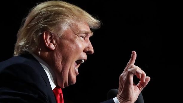 Trump, l’Fbi nella sua villa di Mar-a-Lago. Cosa sta succedendo