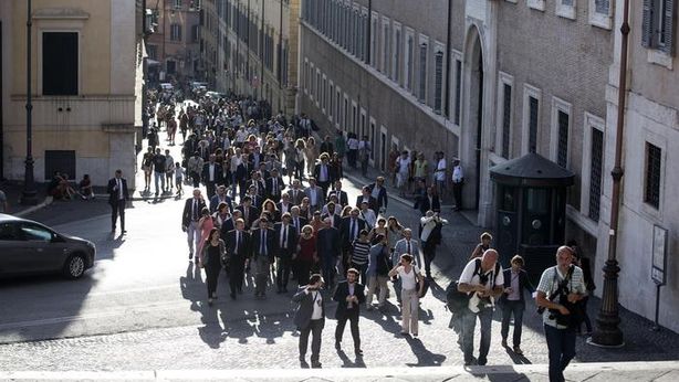 Alla spicciolata al Colle, ma Napolitano va in vacanza
