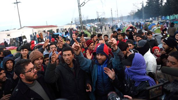 Ue, crisi migranti “porterà violenze nelle strade”