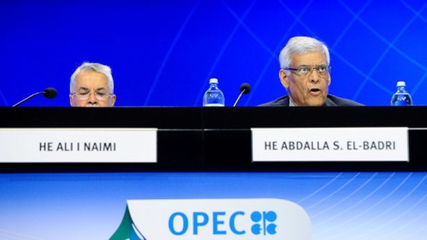 Petrolio: a un anno dal crash situazione ancora grave