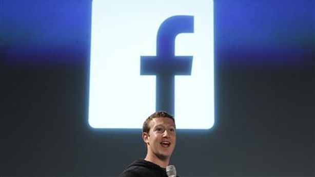 Facebook: cambio drastico del look, foto in primo piano