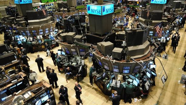 Wall Street chiude in negativo. Male i consumi di Natale