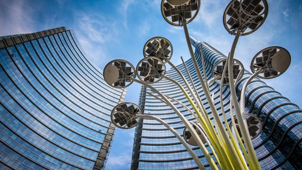 Balzo Borsa Milano. Moody’s cambia giudizio su due banche italiane