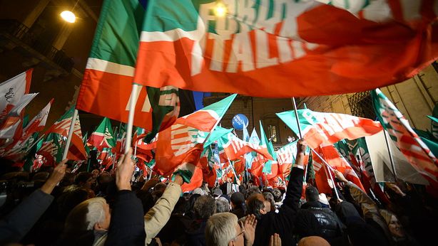Caos Forza Italia: in Italia centro destra non esiste