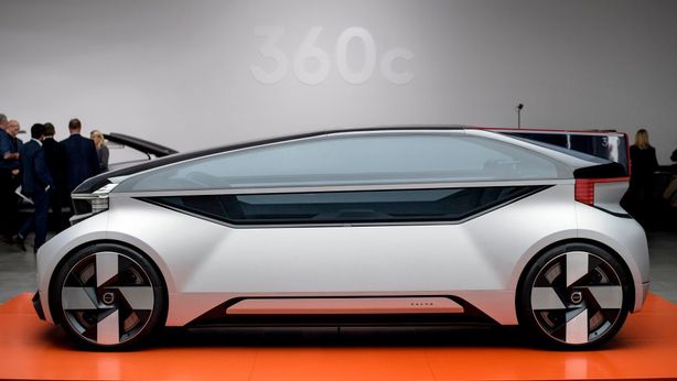 Volvo: auto a guida autonoma per rivaleggiare con aerei low cost