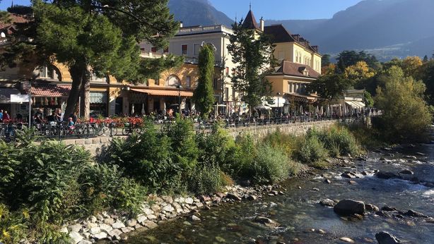 A Merano è arrivato il tempo di mele, Törggelen e camminate in montagna