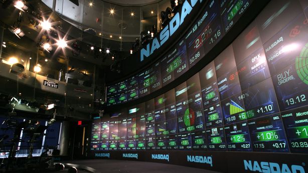 Wall Street positiva nel finale grazie al petrolio