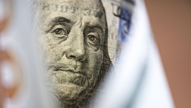 Il dollaro frena, come vanno l’Euro e le altre valute