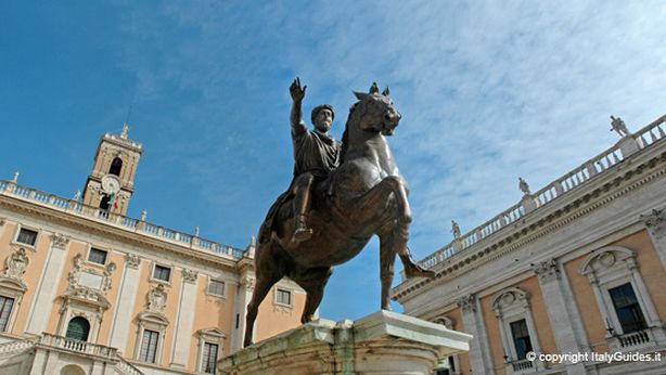 Default Comune di Roma? Ma la partita di calcio è più importante