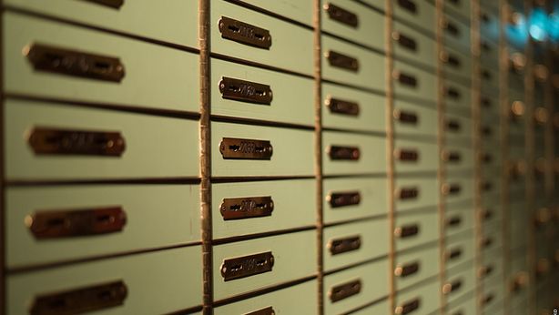 Tassi negativi: Svizzera ora teme fuga di depositi