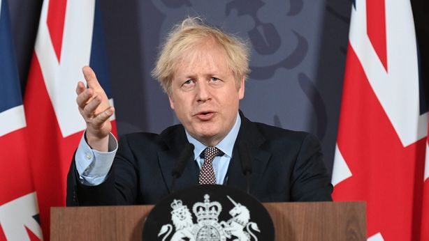 Gran Bretagna, il premier Johnson si dimette. Quale impatto sui mercati?