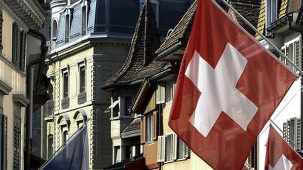 Svizzera, verso salario minimo da capogiro. Oltre 3.000 euro al mese