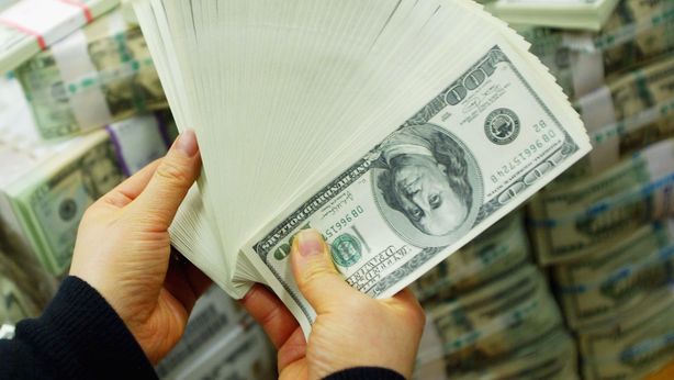Guerra commerciale causerà morte del dollaro