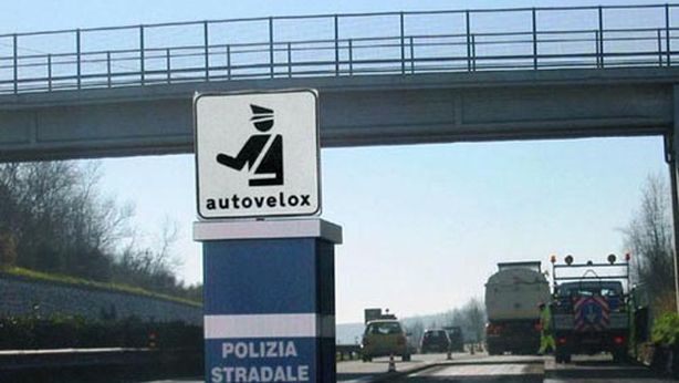 Rc auto: contro gli evasori scattano controlli con l’autovelox