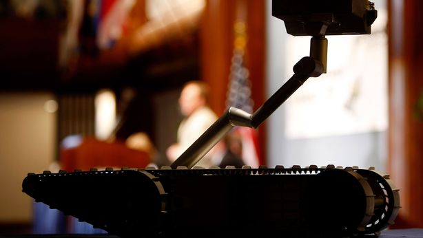 Usa: “Intelligenza artificiale porterà a guerra nucleare”