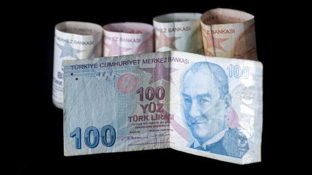 Effetto Erdogan, lira turca scivola a nuovo minimo storico sul dollaro Usa