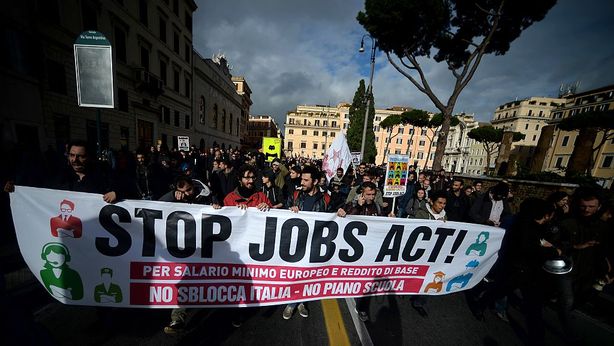 Elezioni si allontanano, Renzi teme verdetto Consulta su Italicum