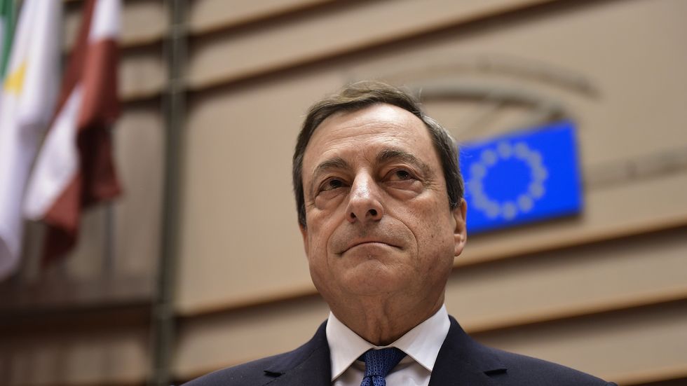 Dopo il potenziamento del QE e il nuovo TLTRO della Bce, Mario Draghi è pronto a riccorere ad armi ancora più pesanti
