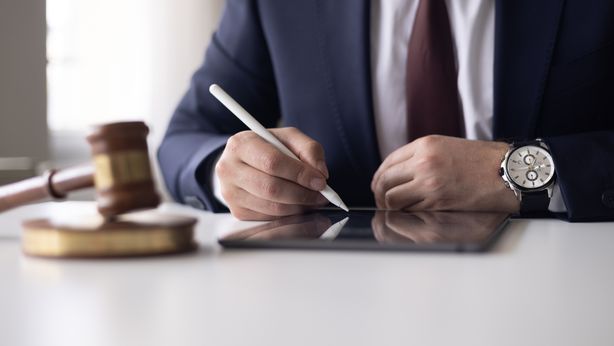 Fallimento FWU Life: i rimborsi tardano, in arrivo 250mila moduli precompilati