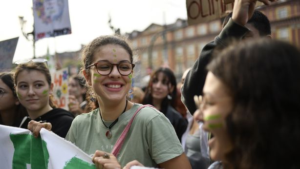 Gen Z al lavoro: è importante lo stipendio. Ma ha la precedenza quello dei sogni