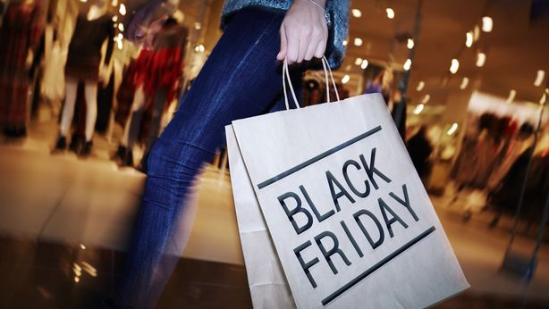 Wall Street chiude poco mossa nella mini-seduta del Black Friday
