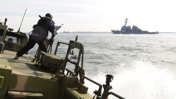 Iran sequestra navi e marinai Usa. “Violate le nostre acque”