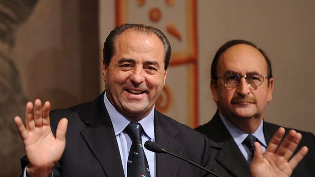 Di Pietro: “Voterei M5S, ma stia attento a chi ama poltrona”