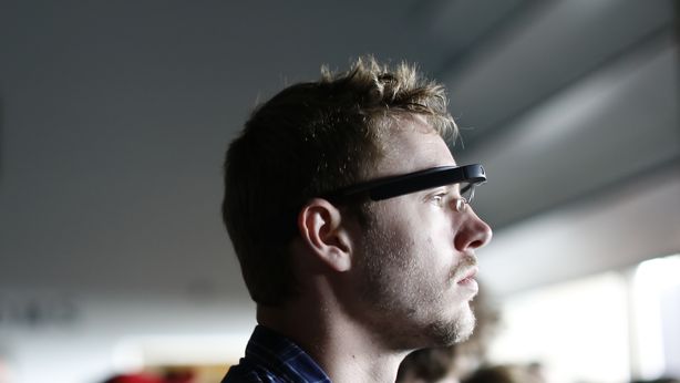 Tornano i Google Glass, seconda vita in fabbriche e ospedali