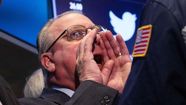 Dopo stretta a InfoWars Twitter blocca account di esponenti libertari