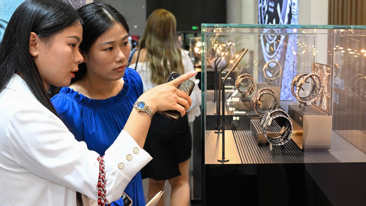 Orologi svizzeri: export in calo, frenano Cina e Hong Kong
